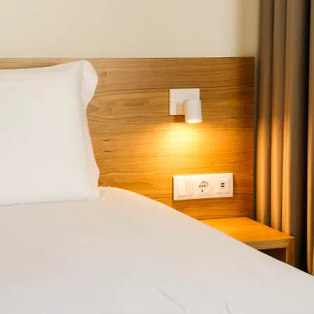 Spot Family 4* Oporto