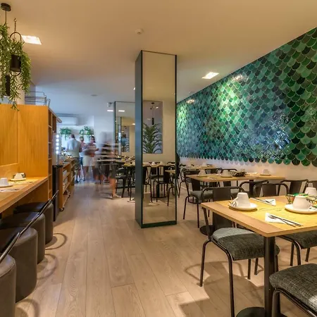 Spot Family Hotel Oporto